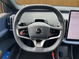 Volvo EX30 (2025) thumbnail 15