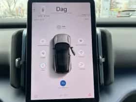 Volvo EX30 (2025) thumbnail 9
