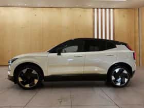Volvo EX30 (2025) thumbnail 2