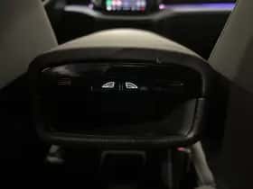 Volvo EX30 (2025) thumbnail 17