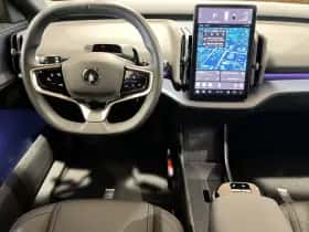Volvo EX30 (2025) thumbnail 8