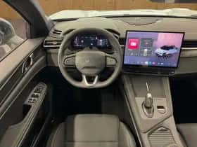 Lynk & Co 01 (2026) thumbnail 8