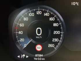 Volvo XC40 (2020) thumbnail 5