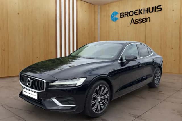 Volvo S60 (2022) thumbnail 1