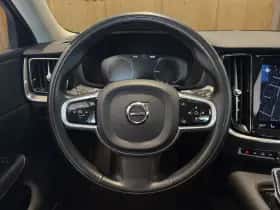 Volvo S60 (2022) thumbnail 8