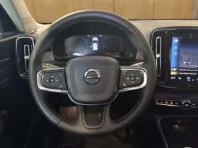 Volvo XC40 (2023) thumbnail 11