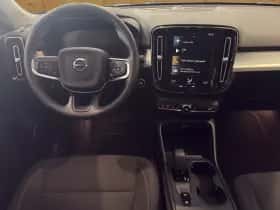 Volvo XC40 (2022) thumbnail 8