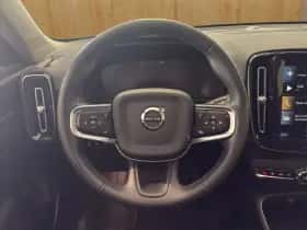 Volvo XC40 (2022) thumbnail 9