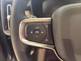 Volvo XC40 (2022) thumbnail 10
