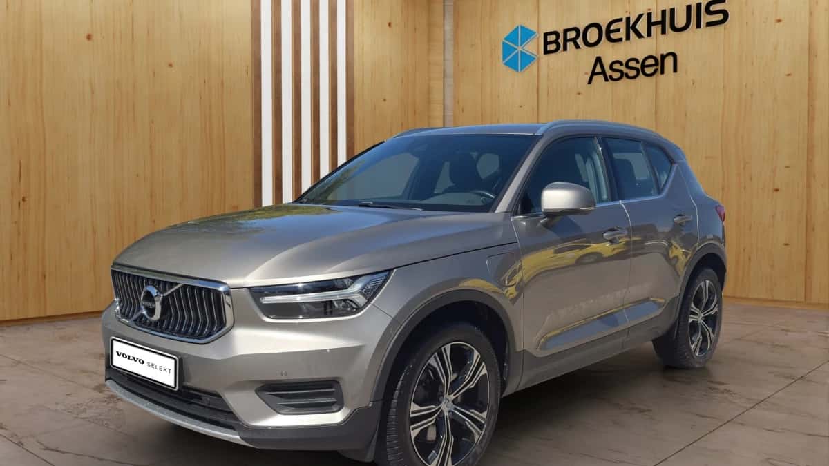 Volvo XC40 (2022) — foto 1
