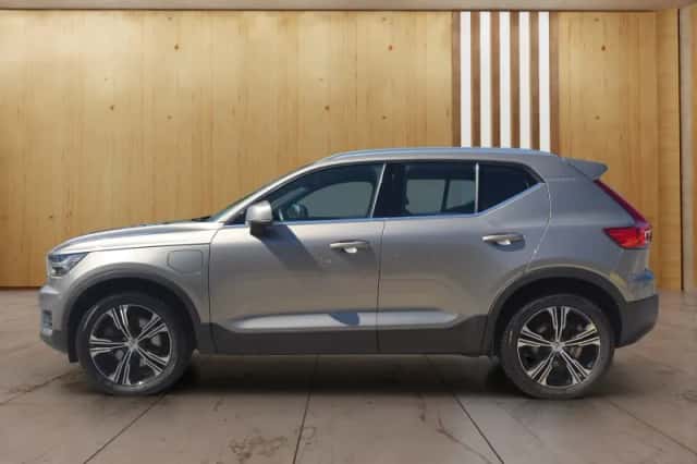 Volvo XC40 (2022) thumbnail 5