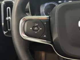 Volvo XC40 (2022) thumbnail 10