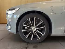 Volvo V60 (2025) thumbnail 6