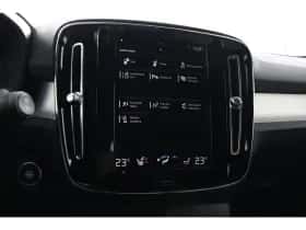 Volvo XC40 (2022) thumbnail 21