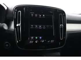 Volvo XC40 (2022) thumbnail 22