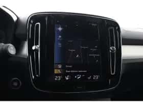 Volvo XC40 (2022) thumbnail 42