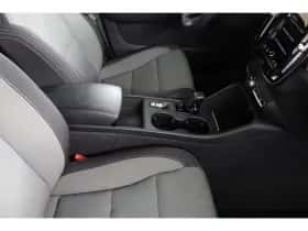 Volvo XC40 (2022) thumbnail 7
