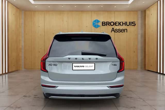 Volvo XC90 (2026) thumbnail 4
