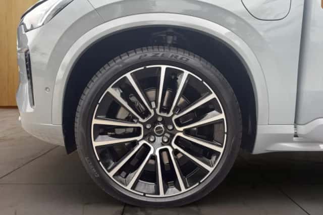 Volvo XC90 (2026) thumbnail 6