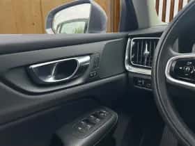Volvo S60 (2021) thumbnail 12