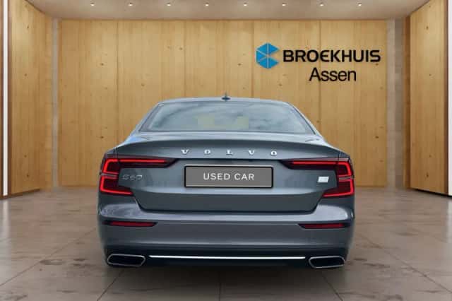 Volvo S60 (2021) thumbnail 4