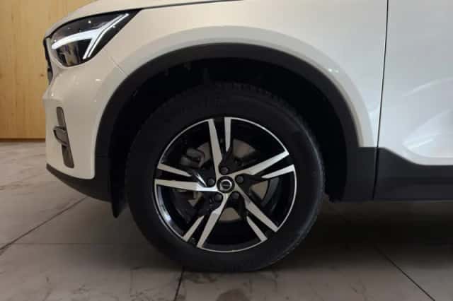 Volvo XC40 (2024) thumbnail 6