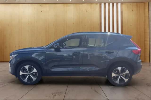 Volvo XC40 (2025) thumbnail 5