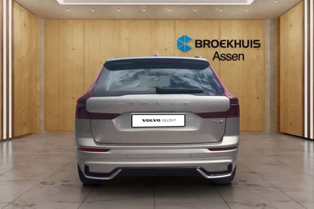 Volvo XC60 (2025) thumbnail 4
