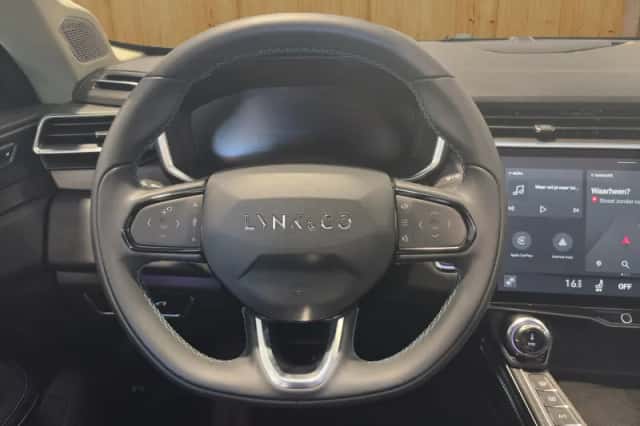 Lynk & Co 01 (2022) thumbnail 6