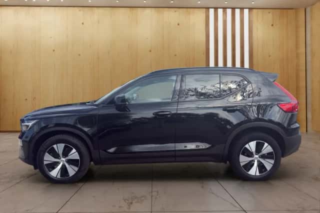 Volvo XC40 (2023) thumbnail 5