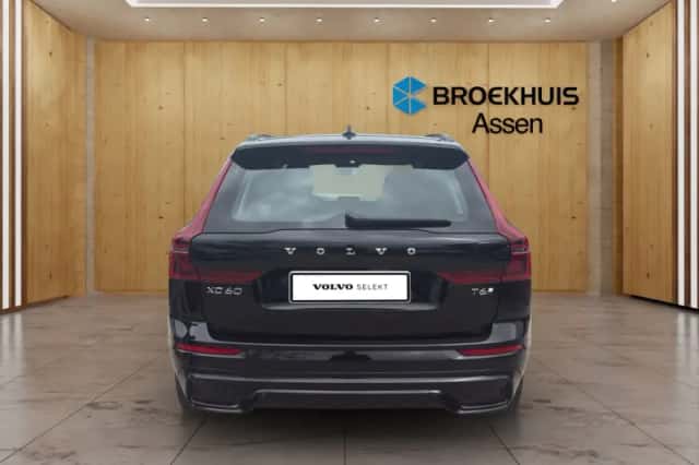 Volvo XC60 (2025) thumbnail 4