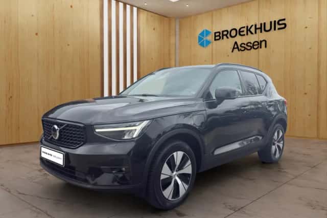 Volvo XC40 (2022) thumbnail 1