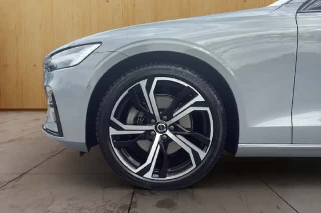 Volvo V60 (2024) thumbnail 6