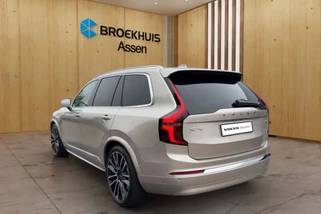 Volvo XC90 (2026) thumbnail 3
