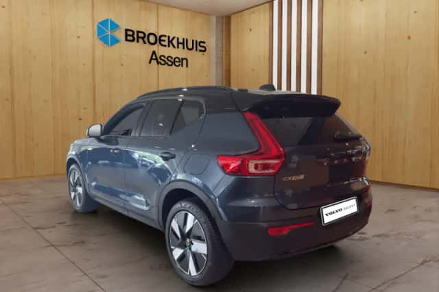 Volvo EX40 (2026) thumbnail 3