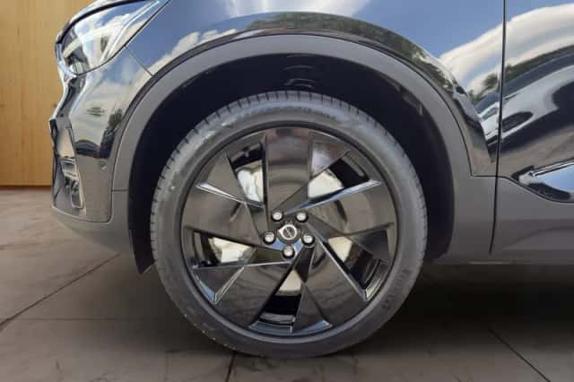 Volvo EX40 (2026) thumbnail 6