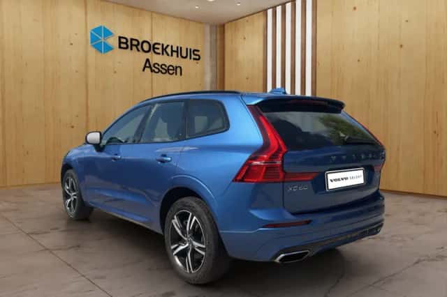 Volvo XC60 (2019) thumbnail 3