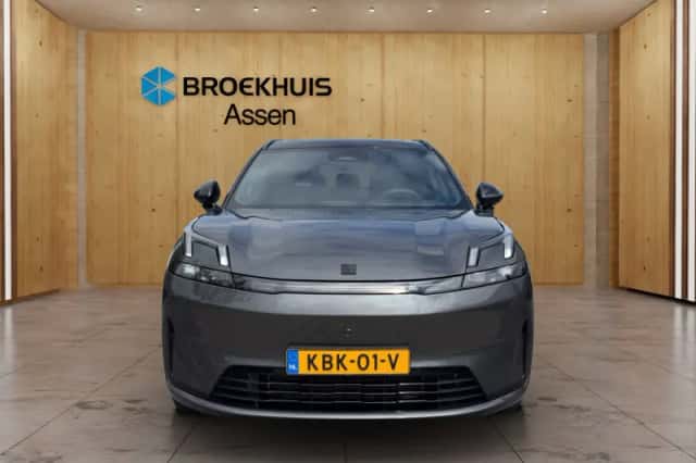 Lynk & Co 08 (2026) thumbnail 2