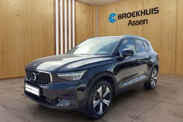 Volvo XC40 (2023) thumbnail 1
