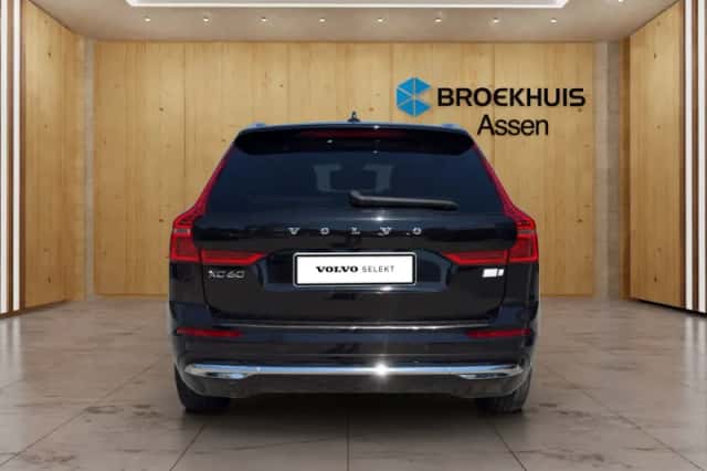Volvo XC60 (2021) thumbnail 4