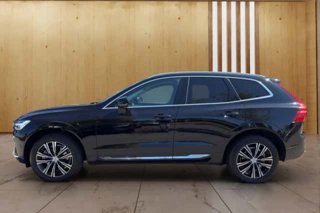 Volvo XC60 (2021) thumbnail 5