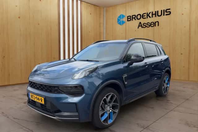 Lynk & Co 01 (2023) thumbnail 1