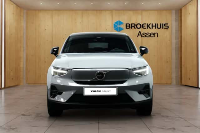 Volvo C40 (2024) thumbnail 2