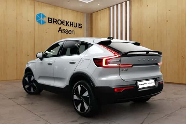 Volvo C40 (2024) thumbnail 4