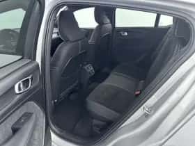 Volvo C40 (2023) thumbnail 16
