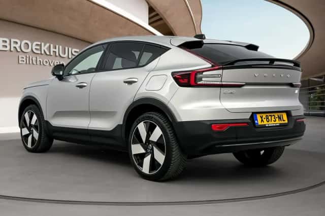Volvo C40 (2023) thumbnail 4