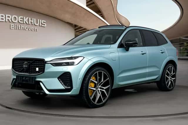 Volvo XC60 (2023) thumbnail 1