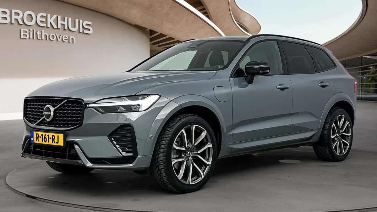 Volvo XC60 (2022) — foto 1