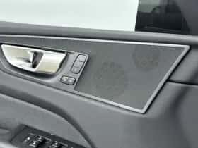 Volvo XC60 (2022) thumbnail 22