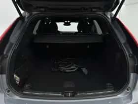 Volvo XC60 (2022) thumbnail 25